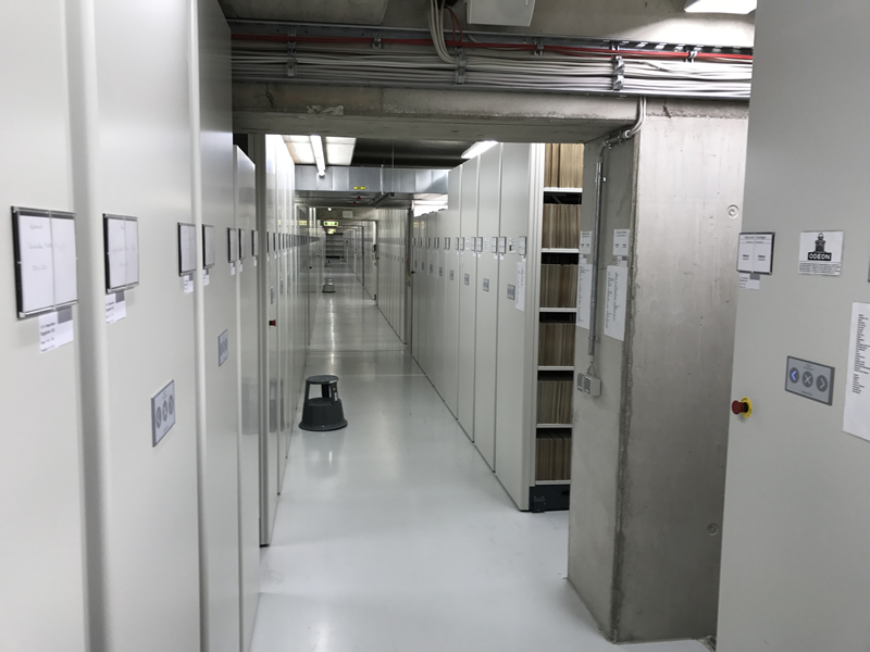 CC-BY-SA-4.0 Carl Flisch from K�snacht ZH, Switzerland